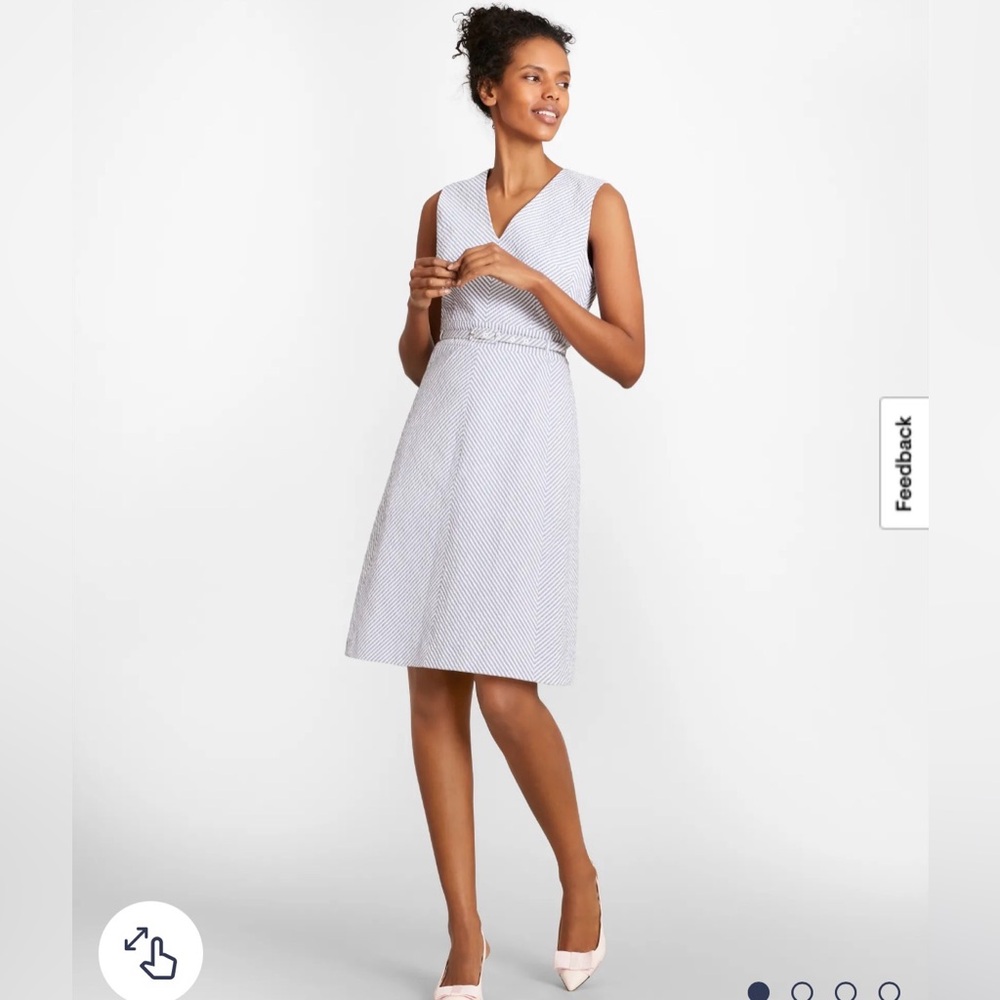 NWT Brooks Brothers sleeveless V-neck dress size 12-0273